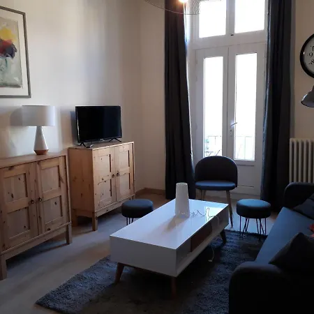 Le V Génie Verdure Et Calme à Deux Pas Des Halles De Appartement Sète